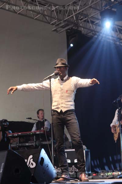 ALOE BLACC - 2011-06-26 - PARIS - Hippodrome de Longchamp - 